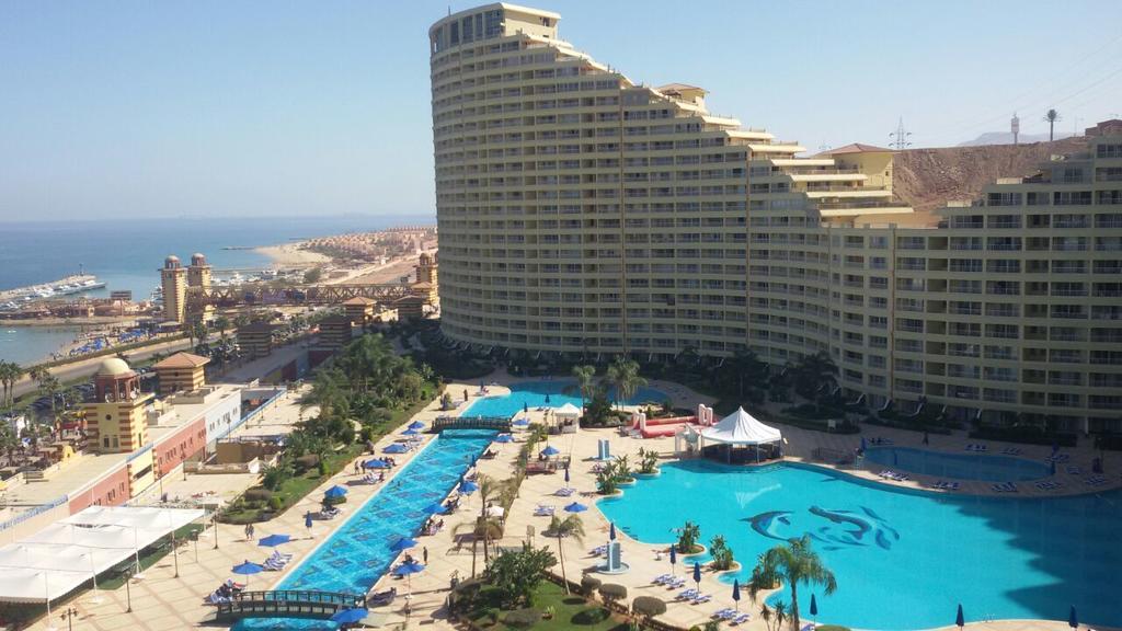 Porto Sokna With Sea View Pyramids Apartments Family Only Ain Sukhna Bagian luar foto